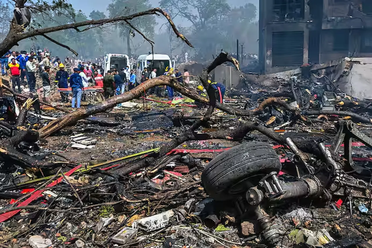 FLIGHT CRASH